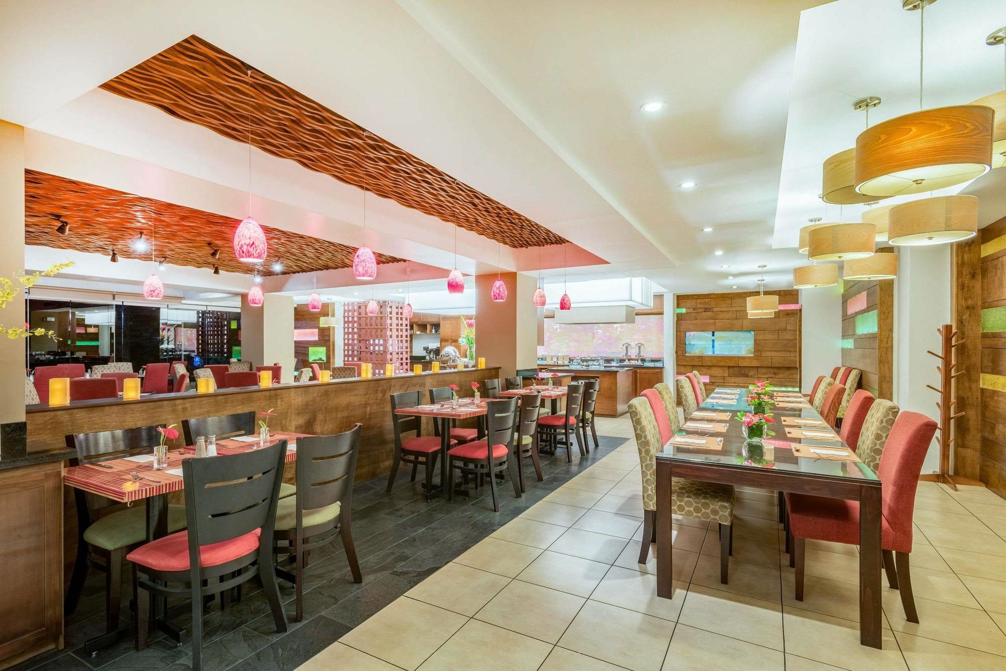 Tryp By Wyndham San Jose Sabana Hotell Eksteriør bilde